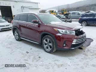 ✅ 2017 Toyota Highlander Limited • VIN: 5TDDZRFH0HS416597 • Lot: 41627846. Listed on IAAI with 110,718 mi. Free auction sales archive from the USA and detailed vehicle history report at DreamBid. Image 1.
