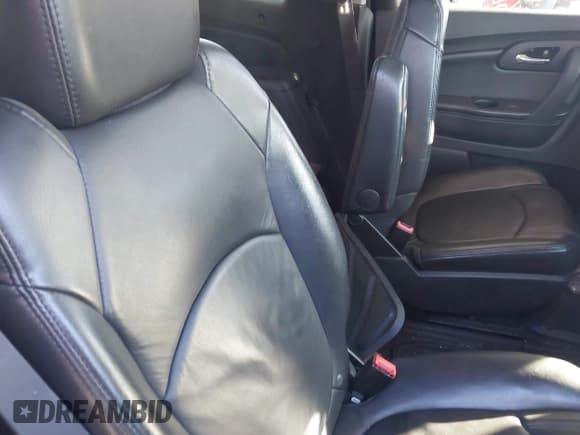 ✅ 2011 Chevrolet Traverse 2LT • VIN: 1GNKVJED4BJ212304 • Lot: 43468028. Listed on IAAI with 115,559 mi. Free auction sales archive from the USA and detailed vehicle history report at DreamBid. Image 8.