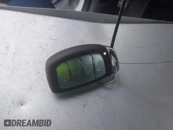 ✅ 2020 Hyundai Ioniq Blue • VIN: KMHC65LC6LU243092 • Lot: 41755821. Wystawiony na IAAI z przebiegiem 194 823 mil. Bezpłatny archiwum sprzedaży aukcyjnych z USA i szczegółowy raport historii pojazdu na DreamBid. Zdjęcie 11.