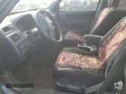 ✅ 2000 Honda CR-V LX • VIN: JHLRD1847YC013284 • Lot: 65856185. Wystawiony na Copart z przebiegiem 187 582 mil. Bezpłatny archiwum sprzedaży aukcyjnych z USA i szczegółowy raport historii pojazdu na DreamBid. Zdjęcie 7.