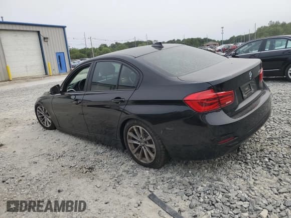 ✅ 2017 BMW 3 Series 320i • VIN: WBA8A9C35HK864520 • Lot: 66899265. Wystawiony na Copart z przebiegiem 104 123 mil. Bezpłatny archiwum sprzedaży aukcyjnych z USA i szczegółowy raport historii pojazdu na DreamBid. Zdjęcie 2.