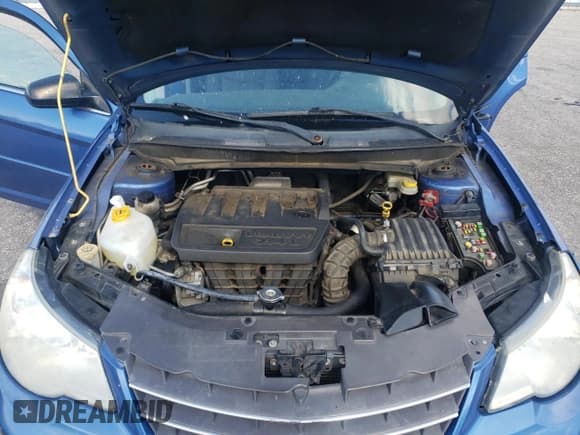 ✅ 2008 Chrysler Sebring LX • VIN: 1C3LC46K48N151155 • Lot: 90868005. Wystawiony na Copart z przebiegiem 237 111 mil. Bezpłatny archiwum sprzedaży aukcyjnych z USA i szczegółowy raport historii pojazdu na DreamBid. Zdjęcie 11.