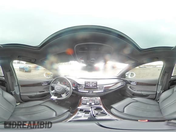 ✅ 2018 Audi A8 • VIN: WAU44AFD9JN000764 • Лот: 43721224. Опубликован ранее на Copart с пробегом 58 686 миль. Бесплатный доступ к архиву аукционных продаж из США и подробный отчёт об истории автомобиля на DreamBid. Изображение 12.