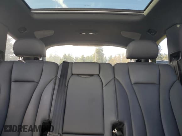 ✅ 2024 Audi Q7 Premium Plus • VIN: WA1LXBF75RD000665 • Lot: 90124655. Listed on Copart with 31,369 mi. Free auction sales archive from the USA and detailed vehicle history report at DreamBid. Image 10.