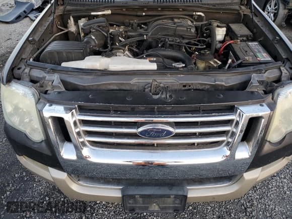 ✅ 2007 Ford Explorer Eddie Bauer • VIN: 1FMEU64E17UA49046 • Lot: 92089375. Wystawiony na Copart z przebiegiem 199 267 mil. Bezpłatny archiwum sprzedaży aukcyjnych z USA i szczegółowy raport historii pojazdu na DreamBid. Zdjęcie 12.