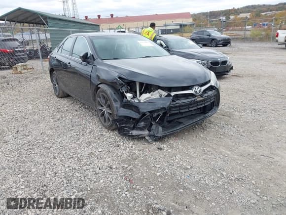 ✅ 2016 Toyota Camry SE • VIN: 4T1BF1FK5GU553487 • Лот: 43556435. Опубликован ранее на IAAI с пробегом 125 085 миль. Бесплатный доступ к архиву аукционных продаж из США и подробный отчёт об истории автомобиля на DreamBid. Изображение 1.