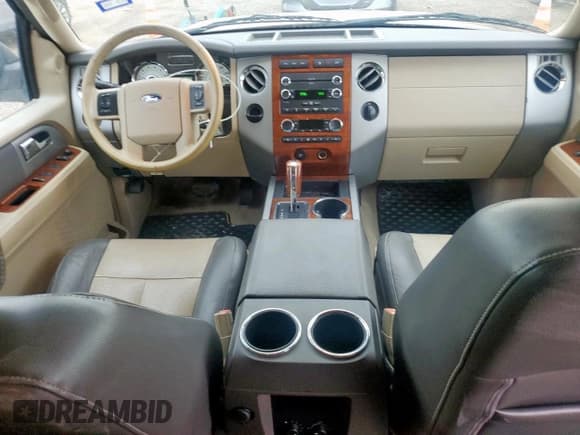 ✅ 2008 Ford Expedition Max Eddie Bauer • VIN: 1FMFK17538LA01984 • Lot: 69565025. Wystawiony na Copart z przebiegiem 125 247 mil. Bezpłatny archiwum sprzedaży aukcyjnych z USA i szczegółowy raport historii pojazdu na DreamBid. Zdjęcie 8.