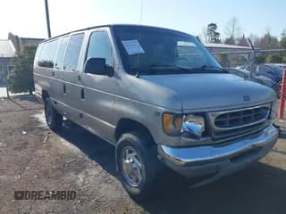✅ 2001 Ford Econoline Passenger XL • VIN: 1FBSS31LX1HA40140 • Лот: 41757059. Опубликован ранее на IAAI с пробегом 406 140 миль. Бесплатный доступ к архиву аукционных продаж из США и подробный отчёт об истории автомобиля на DreamBid. Изображение 1.