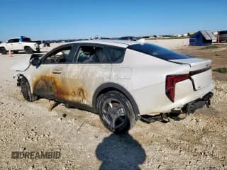 ✅ 2025 Kia K4 LXS • VIN: 3KPFT4DE8SE113901 • Lot: 90033015. Wystawiony na Copart z przebiegiem Nie podano. Bezpłatny archiwum sprzedaży aukcyjnych z USA i szczegółowy raport historii pojazdu na DreamBid. Zdjęcie 2.