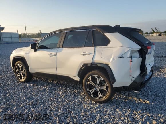 ✅ 2021 Toyota RAV4 XSE • VIN: JTMFB3FV2MD066086 • Lot: 57253325. Listed on Copart with 14,827 mi. Free auction sales archive from the USA and detailed vehicle history report at DreamBid. Image 2.