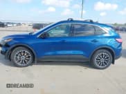 ✅ 2022 Ford Escape SEL Plug-In Hybrid • VIN: 1FMCU0KZ7NUB05563 • Lot: 43522552. Listed on IAAI with 37,052 mi. Free auction sales archive from the USA and detailed vehicle history report at DreamBid. Image 14.