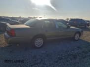 ✅ 2004 Mercury Grand Marquis GS • VIN: 2MEFM74W24X661234 • Лот: 93932285. Опубликован ранее на Copart с пробегом 92 952 миль. Бесплатный доступ к архиву аукционных продаж из США и подробный отчёт об истории автомобиля на DreamBid. Изображение 3.