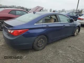 ✅ 2011 Hyundai Sonata GLS • VIN: 5NPEB4AC8BH021765 • Lot: 39528084. Listed on Copart with 120,153 mi. Free auction sales archive from the USA and detailed vehicle history report at DreamBid. Image 3.