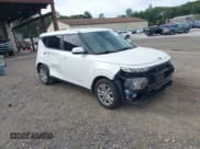 ✅ 2021 Kia Soul S • VIN: KNDJ23AU3M7755500 • Лот: 43237827. Опубликован ранее на IAAI с пробегом 63 214 миль. Бесплатный доступ к архиву аукционных продаж из США и подробный отчёт об истории автомобиля на DreamBid. Изображение 1.