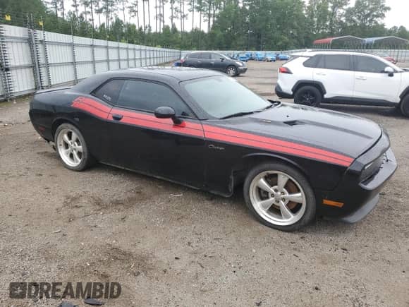 2013 Dodge Challenger R/T Classic z VIN 2C3CDYBT6DH511757, wystawiony jako Copart lot #66043334 z przebiegiem 175 539 mil mil oraz Szkoda całkowita • Salvage title. Historia ofert i sprzedaży dostępna na DreamBid. Obrazek 4.