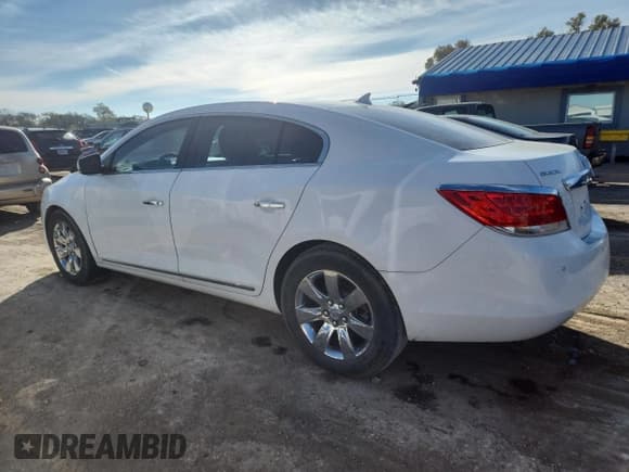 ✅ 2010 Buick LaCrosse CXL • VIN: 1G4GC5EG3AF233213 • Lot: 85955635. Listed on Copart with 207,467 mi. Free auction sales archive from the USA and detailed vehicle history report at DreamBid. Image 2.