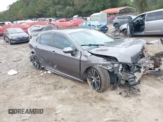 ✅ 2020 Toyota Camry SE • VIN: 4T1M11AK1LU969657 • Лот: 43396498. Опубликован ранее на IAAI с пробегом 76 202 миль. Бесплатный доступ к архиву аукционных продаж из США и подробный отчёт об истории автомобиля на DreamBid. Изображение 1.
