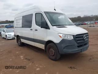 ✅ 2019 Mercedes-Benz Sprinter • VIN: W1W4EBHY4KP193308 • Лот: 43891911. Опубликован ранее на IAAI с пробегом 209 661 миль. Бесплатный доступ к архиву аукционных продаж из США и подробный отчёт об истории автомобиля на DreamBid. Изображение 1.