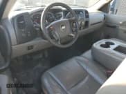 ✅ 2012 Chevrolet Silverado 2500HD Work Truck • VIN: 1GC0CVCG8CF156043 • Lot: 67032575. Wystawiony na Copart z przebiegiem 250 162 mil. Bezpłatny archiwum sprzedaży aukcyjnych z USA i szczegółowy raport historii pojazdu na DreamBid. Zdjęcie 8.