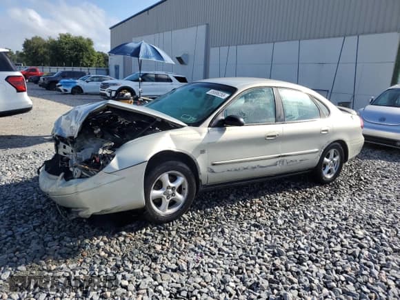 ✅ 2003 Ford Taurus SES Standard • VIN: 1FAFP55S53G181708 • Lot: 85686255. Wystawiony na Copart z przebiegiem 144 403 mil. Bezpłatny archiwum sprzedaży aukcyjnych z USA i szczegółowy raport historii pojazdu na DreamBid. Zdjęcie 1.