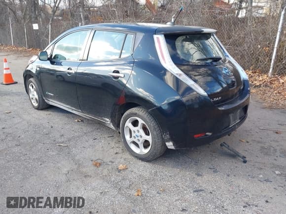 ✅ 2011 Nissan LEAF SL • VIN: JN1AZ0CP1BT007143 • Лот: 43819738. Опубликован ранее на IAAI с пробегом 76 438 миль. Бесплатный доступ к архиву аукционных продаж из США и подробный отчёт об истории автомобиля на DreamBid. Изображение 3.