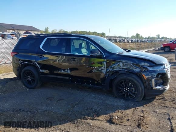 ✅ 2023 Chevrolet Traverse LT Cloth • VIN: 1GNEVGKW2PJ124025 • Lot: 43327558. Wystawiony na IAAI z przebiegiem 37 031 mil. Bezpłatny archiwum sprzedaży aukcyjnych z USA i szczegółowy raport historii pojazdu na DreamBid. Zdjęcie 13.