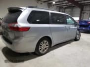 ✅ 2017 Toyota Sienna XLE • VIN: 5TDYZ3DC4HS809265 • Лот: 92191845. Опубликован ранее на Copart с пробегом 113 330 миль. Бесплатный доступ к архиву аукционных продаж из США и подробный отчёт об истории автомобиля на DreamBid. Изображение 3.