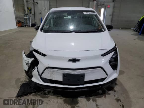 2023 Chevrolet Bolt EV 1LT z VIN 1G1FW6S08P4173866, wystawiony jako Copart lot #42284304 z przebiegiem 7 912 mil mil oraz . Historia ofert i sprzedaży dostępna na DreamBid. Obrazek 5.