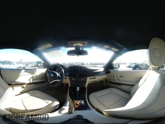 ✅ 2013 BMW 3 Series 328i • VIN: WBADW7C50DE731632 • Lot: 43625301. Listed on IAAI with 93,102 mi. Free auction sales archive from the USA and detailed vehicle history report at DreamBid. Image 18.