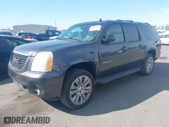 ✅ 2010 GMC Yukon XL SLT • VIN: 1GKUKKE33AR171451 • Lot: 42546226. Wystawiony na IAAI z przebiegiem Nie podano. Bezpłatny archiwum sprzedaży aukcyjnych z USA i szczegółowy raport historii pojazdu na DreamBid. Zdjęcie 2.