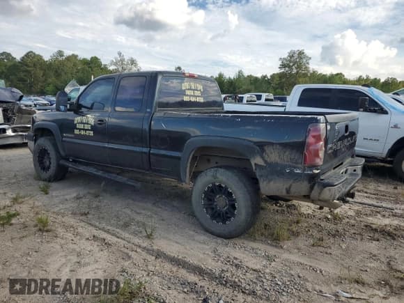 ✅ 2003 Chevrolet Silverado 2500HD LS • VIN: 1GCHC29U23E198146 • Лот: 73506314. Опубликован ранее на Copart с пробегом 232 549 миль. Бесплатный доступ к архиву аукционных продаж из США и подробный отчёт об истории автомобиля на DreamBid. Изображение 2.