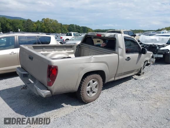 ✅ 2008 GMC Canyon • VIN: 1GTDT149288139955 • Lot: 43130374. Listed on IAAI with 131,463 mi. Free auction sales archive from the USA and detailed vehicle history report at DreamBid. Image 4.