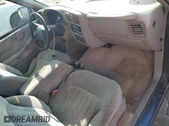 ✅ 2000 Chevrolet S-10 LS • VIN: 1GCCS1943Y8183765 • Лот: 86259664. Опубликован ранее на Copart с пробегом 187 095 миль. Бесплатный доступ к архиву аукционных продаж из США и подробный отчёт об истории автомобиля на DreamBid. Изображение 8.