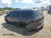 ✅ 2022 Jeep Wagoneer Series III • VIN: 1C4SJVDT4NS124064 • Лот: 68624455. Опубликован ранее на Copart с пробегом 22 558 миль. Бесплатный доступ к архиву аукционных продаж из США и подробный отчёт об истории автомобиля на DreamBid. Изображение 2.