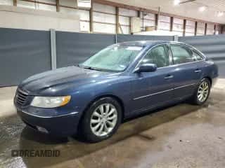 2007 Hyundai Azera SE z VIN KMHFC46F37A181759, wystawiony jako Copart lot #77031524 z przebiegiem 179 885 mil mil oraz Czysty tytuł • Clean title. Historia ofert i sprzedaży dostępna na DreamBid. Obrazek 1.