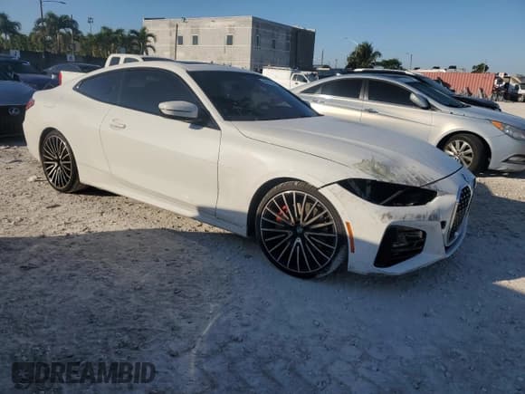 ✅ 2021 BMW 4 Series 430i • VIN: WBA53AP03MCG66105 • Lot: 88971625. Wystawiony na Copart z przebiegiem 69 236 mil. Bezpłatny archiwum sprzedaży aukcyjnych z USA i szczegółowy raport historii pojazdu na DreamBid. Zdjęcie 4.