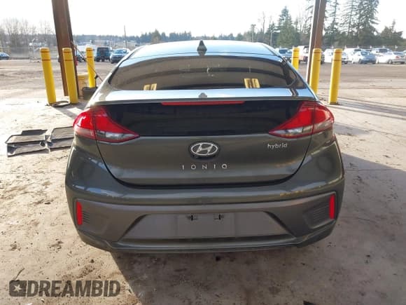✅ 2020 Hyundai Ioniq SE • VIN: KMHC75LC9LU235825 • Lot: 41547980. Wystawiony na IAAI z przebiegiem 71 749 mil. Bezpłatny archiwum sprzedaży aukcyjnych z USA i szczegółowy raport historii pojazdu na DreamBid. Zdjęcie 16.