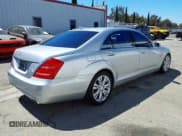 ✅ 2010 Mercedes-Benz S 400 • VIN: WDDNG9FBXAA318000 • Lot: 42302685. Listed on IAAI with 81,826 mi. Free auction sales archive from the USA and detailed vehicle history report at DreamBid. Image 4.