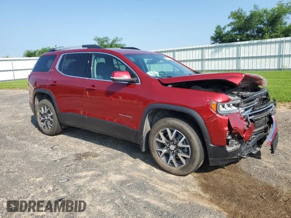 ✅ 2021 GMC Acadia SLE • VIN: 1GKKNRL42MZ170010 • Lot: 68719035. Wystawiony na Copart z przebiegiem 86 114 mil. Bezpłatny archiwum sprzedaży aukcyjnych z USA i szczegółowy raport historii pojazdu na DreamBid. Zdjęcie 4.