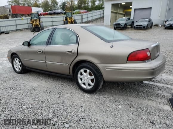 ✅ 2002 Mercury Sable LS Premium • VIN: 1MEHM55S72A616322 • Lot: 90441175. Wystawiony na Copart z przebiegiem 182 487 mil. Bezpłatny archiwum sprzedaży aukcyjnych z USA i szczegółowy raport historii pojazdu na DreamBid. Zdjęcie 2.