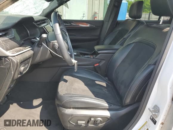 ✅ 2021 Jeep Grand Cherokee Laredo • VIN: 1C4RJKAG8M8151784 • Lot: 59259615. Listed on Copart with 49,139 mi. Free auction sales archive from the USA and detailed vehicle history report at DreamBid. Image 7.