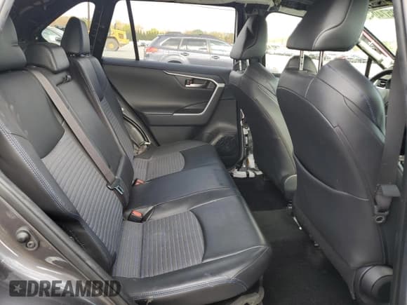 ✅ 2019 Toyota RAV4 Hybrid XSE • VIN: JTMEWRFV4KJ009518 • Lot: 85749465. Listed on Copart with 53,917 mi. Free auction sales archive from the USA and detailed vehicle history report at DreamBid. Image 10.