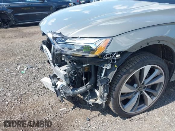 ✅ 2023 Audi SQ5 Sportback Premium Plus • VIN: WA124AFY2P2176363 • Lot: 42664891. Listed on IAAI with 12,918 mi. Free auction sales archive from the USA and detailed vehicle history report at DreamBid. Image 18.