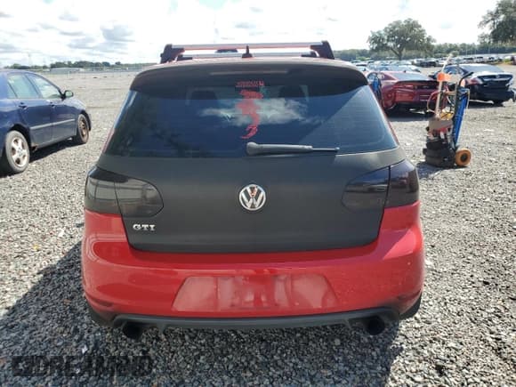 ✅ 2013 Volkswagen Golf GTI Driver's Edition • VIN: WVWHD7AJ9DW073507 • Lot: 72229634. Wystawiony na Copart z przebiegiem 128 774 mil. Bezpłatny archiwum sprzedaży aukcyjnych z USA i szczegółowy raport historii pojazdu na DreamBid. Zdjęcie 6.