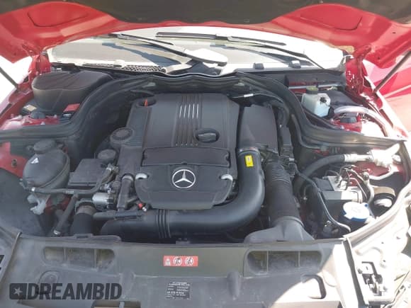 ✅ 2014 Mercedes-Benz C 250 Sport • VIN: WDDGF4HBXEG196978 • Lot: 42116809. Wystawiony na IAAI z przebiegiem 38 933 mil. Bezpłatny archiwum sprzedaży aukcyjnych z USA i szczegółowy raport historii pojazdu na DreamBid. Zdjęcie 10.