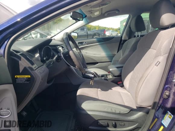 ✅ 2014 Hyundai Sonata GLS • VIN: 5NPEB4AC8EH859797 • Lot: 73893364. Wystawiony na Copart z przebiegiem 121 393 mil. Bezpłatny archiwum sprzedaży aukcyjnych z USA i szczegółowy raport historii pojazdu na DreamBid. Zdjęcie 7.