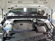 ✅ 2022 Volvo XC40 R-Design • VIN: YV4162UM8N2740626 • Lot: 37600343. Listed on Copart with 9,780 mi. Free auction sales archive from the USA and detailed vehicle history report at DreamBid. Image 12.