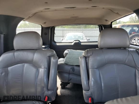 ✅ 2002 Chevrolet Suburban Z71 • VIN: 3GNFK16Z92G328507 • Лот: 65839945. Опубликован ранее на Copart с пробегом 235 047 миль. Бесплатный доступ к архиву аукционных продаж из США и подробный отчёт об истории автомобиля на DreamBid. Изображение 10.