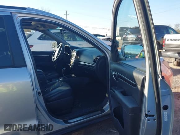 ✅ 2009 Hyundai Santa Fe Limited • VIN: 5NMSH13E29H241585 • Лот: 43620407. Опубликован ранее на IAAI с пробегом 279 155 миль. Бесплатный доступ к архиву аукционных продаж из США и подробный отчёт об истории автомобиля на DreamBid. Изображение 5.