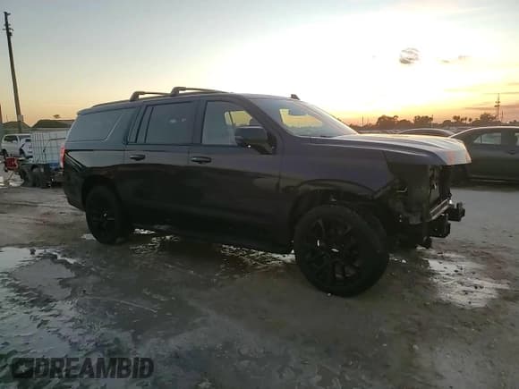 ✅ 2022 Chevrolet Suburban RST • VIN: 1GNSKEKD5NR263269 • Lot: 94238255. Listed on Copart with 73,872 mi. Free auction sales archive from the USA and detailed vehicle history report at DreamBid. Image 14.